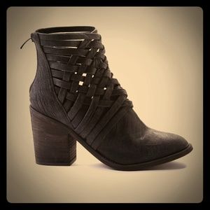 Free People Black Carerra Boot fits 8.5
